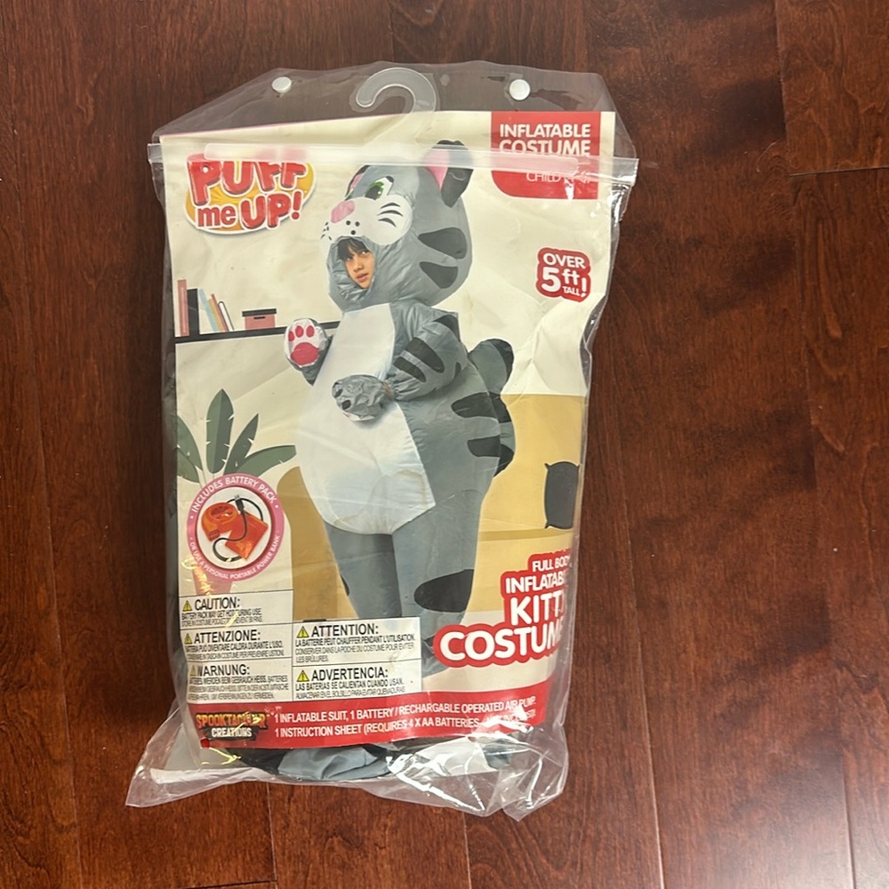 Inflatable children’s cat costume
